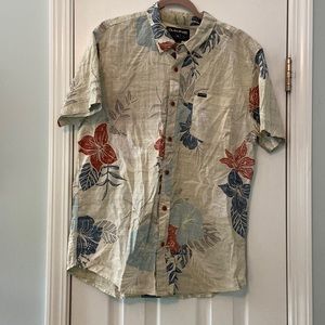 Dakine Button up Short sleeve Hawaiian shirt